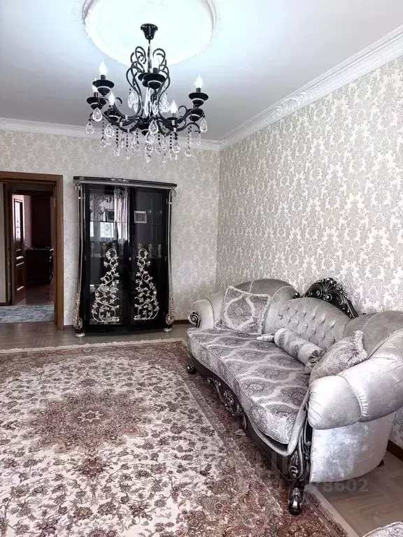 2-к кв. Дагестан, Каспийск ул. Каспийская, 6 (76.0 м) - Фото 1