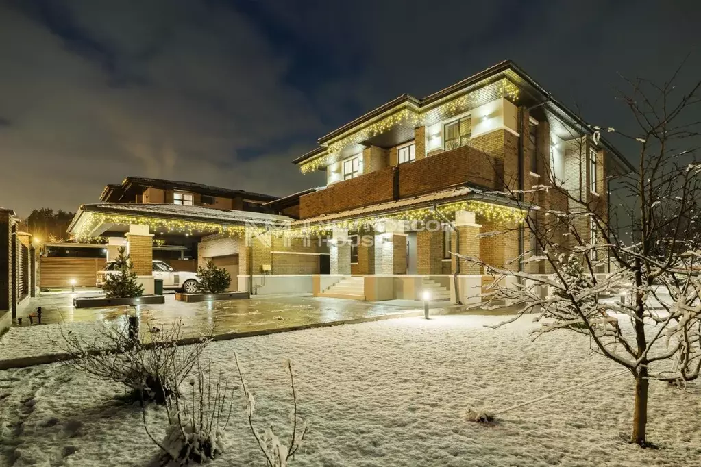 Коттедж в Москва д. Бурцево, пер. 4-й Новобурцевский (414 м) - Фото 1