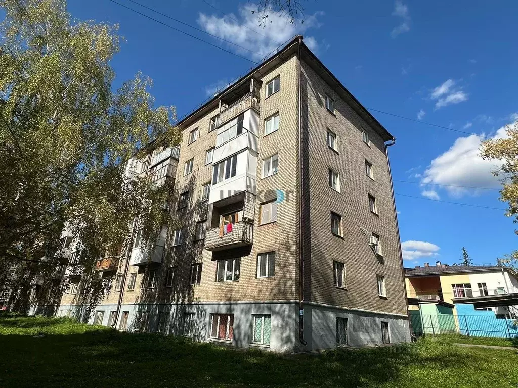 2-к кв. Башкортостан, Уфа ул. Коммунаров, 8 (45.1 м) - Фото 0