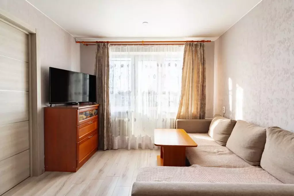 2-к кв. Санкт-Петербург, Санкт-Петербург, Ломоносов Александровская ... - Фото 1