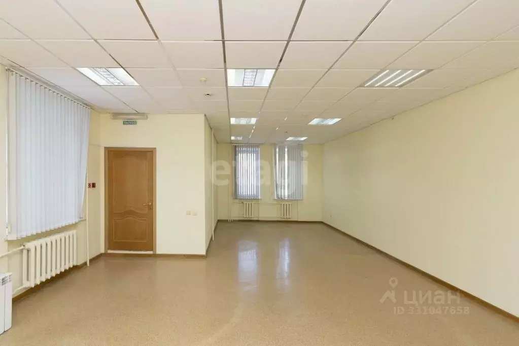 Офис в Тюменская область, Тюмень ул. Орджоникидзе, 11 (334 м) - Фото 1