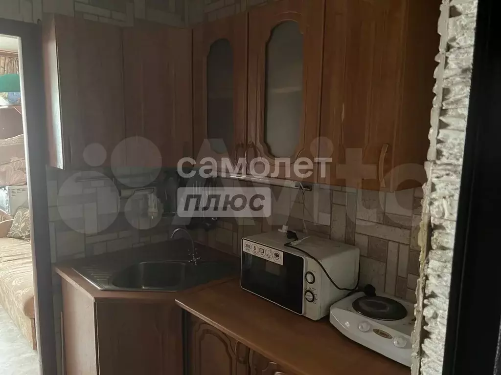 Комната 12 м в 1-к., 1/5 эт. - Фото 0