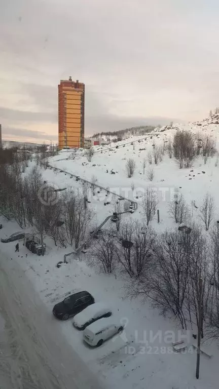 3-к кв. Мурманская область, Мурманск ул. Достоевского, 26 (58.1 м) - Фото 2