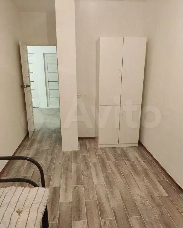 Комната 18 м в 4-к., 2/4 эт. - Фото 1