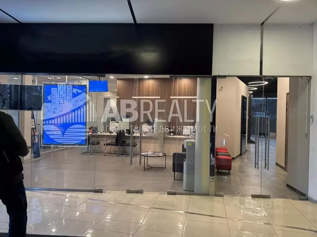 Помещение свободного назначения в Москва Одесская ул., 2 (225 м) - Фото 1