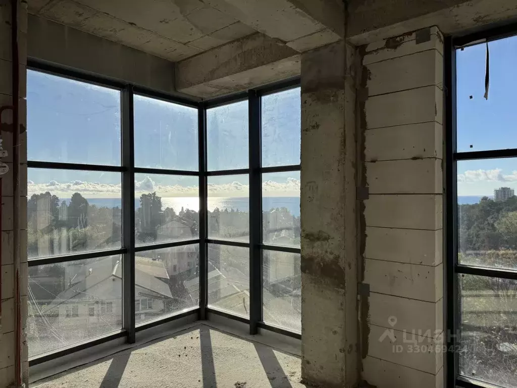2-к кв. Краснодарский край, Сочи ул. Яна Фабрициуса, 2/17 (55.6 м) - Фото 0