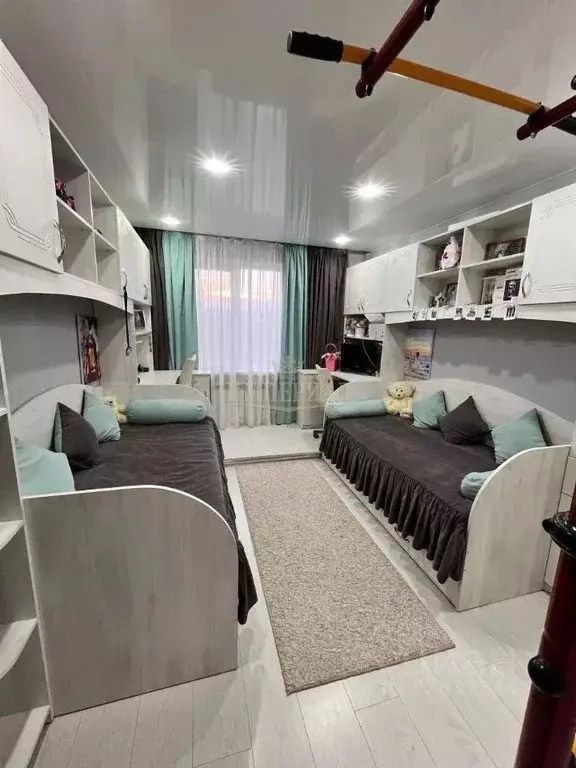 3-к кв. Марий Эл, Йошкар-Ола ул. Петрова, 17 (76.8 м) - Фото 1
