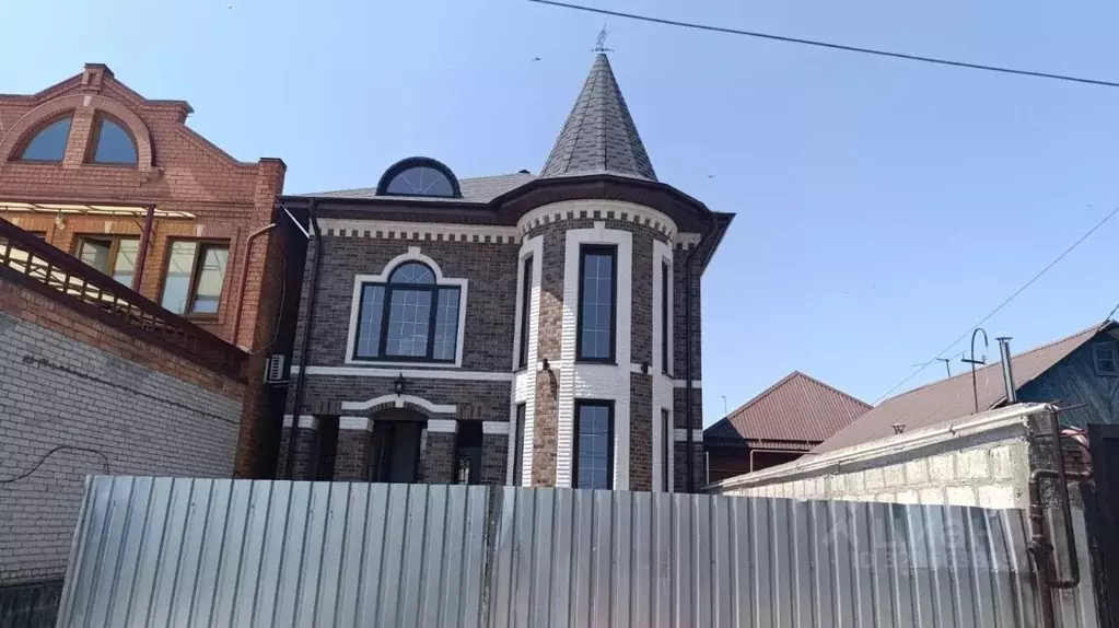 Дом в Северная Осетия, Владикавказ ул. Галковского, 111 (200 м) - Фото 2