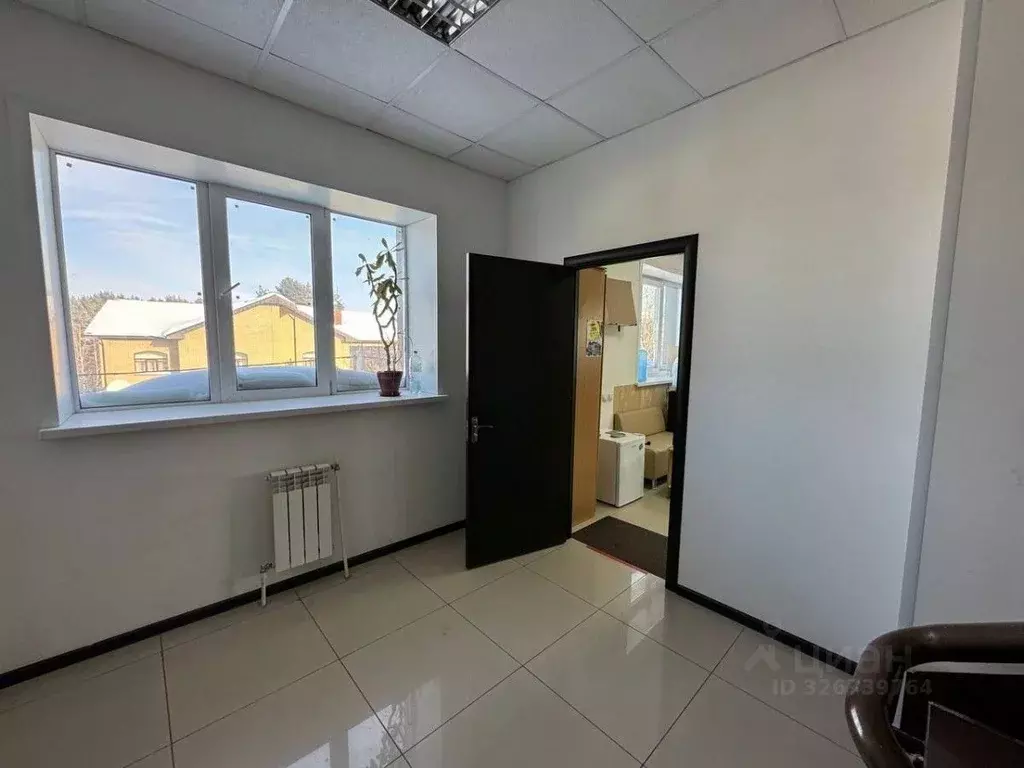 Офис в Татарстан, Набережные Челны ул. Абдуллы Алиша, 9 (50 м) - Фото 2