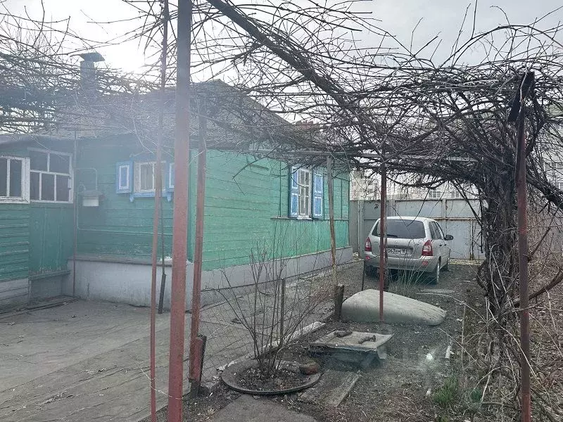 Дом в Воронежская область, Россошь ул. 9 Января, 2 (50 м) - Фото 1