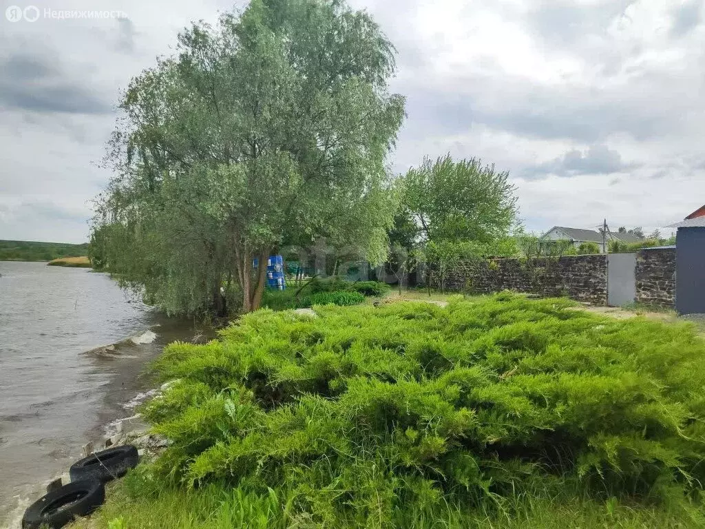 Дом в село Карнауховка, Речная улица (135 м) - Фото 1