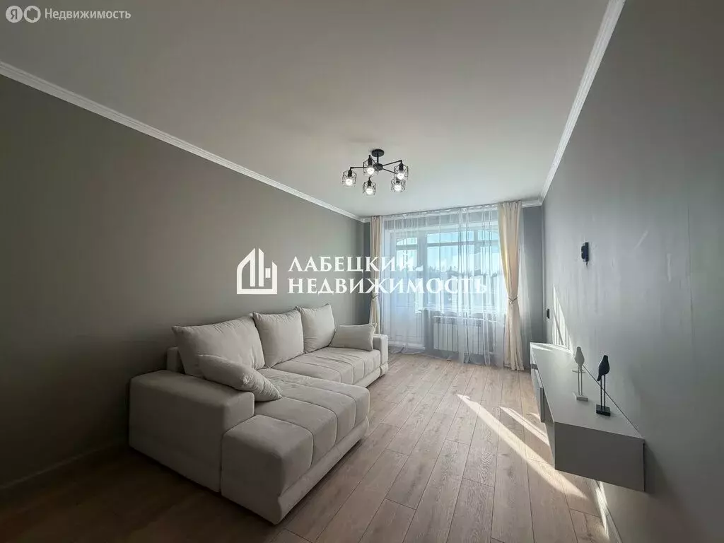 3-комнатная квартира: городской посёлок Вырица, Андреевская улица, 15 ... - Фото 1