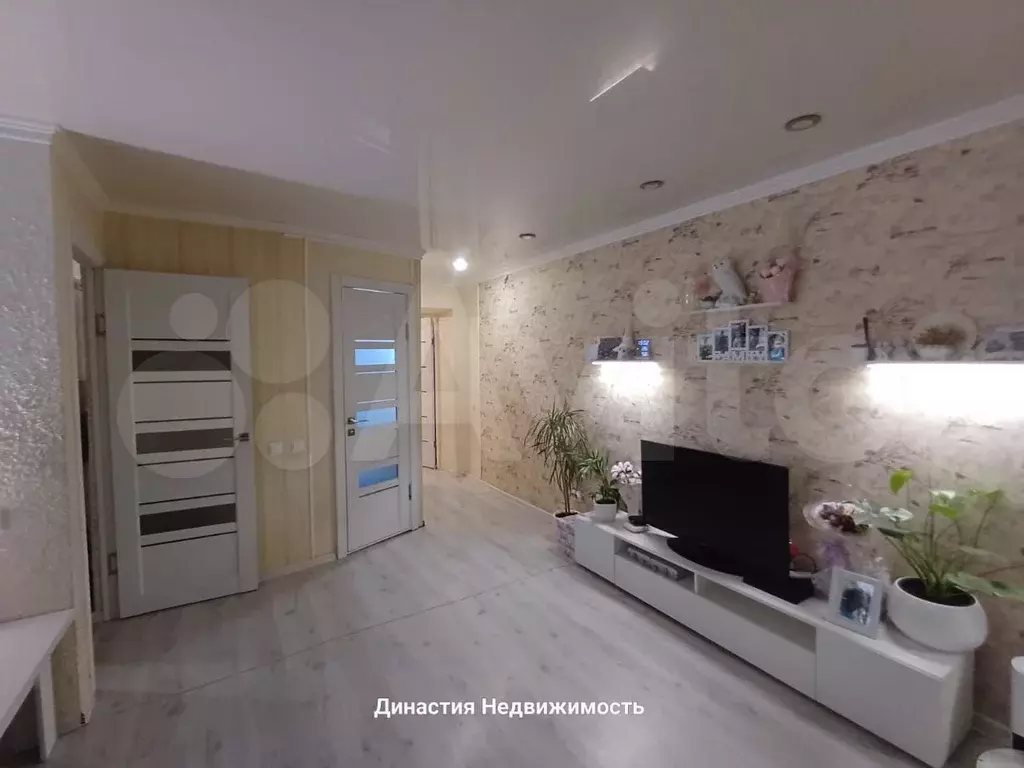 2-к. квартира, 43 м, 1/5 эт. - Фото 0