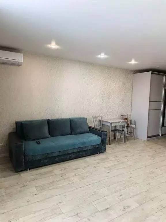 1-к кв. Волгоградская область, Волгоград ул. Репина, 72 (40.0 м) - Фото 1