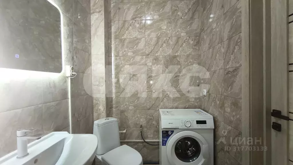 1-к кв. Краснодарский край, Горячий Ключ ул. Ленина, 7 (44.0 м) - Фото 1