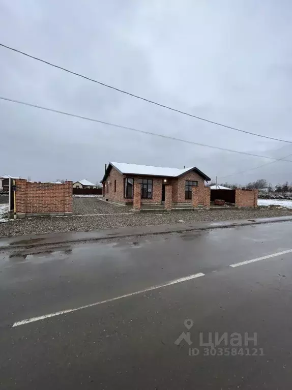 Дом в Краснодарский край, Мостовское городское поселение, Веселый хут. ... - Фото 0