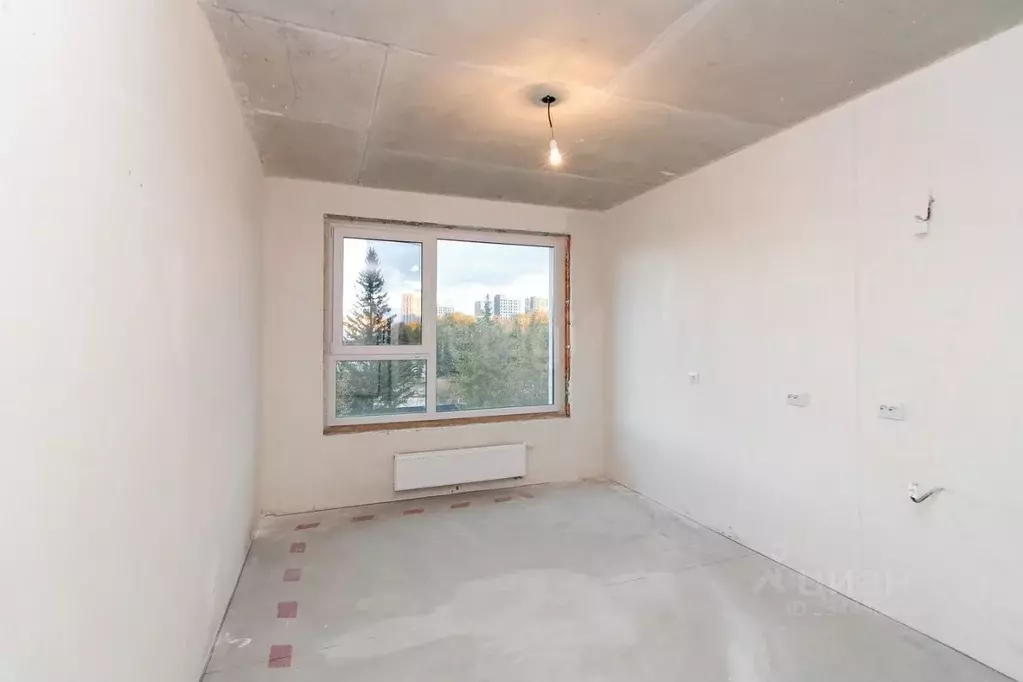 Студия Тюменская область, Тюмень ул. Республики, 205к1 (20.2 м) - Фото 1