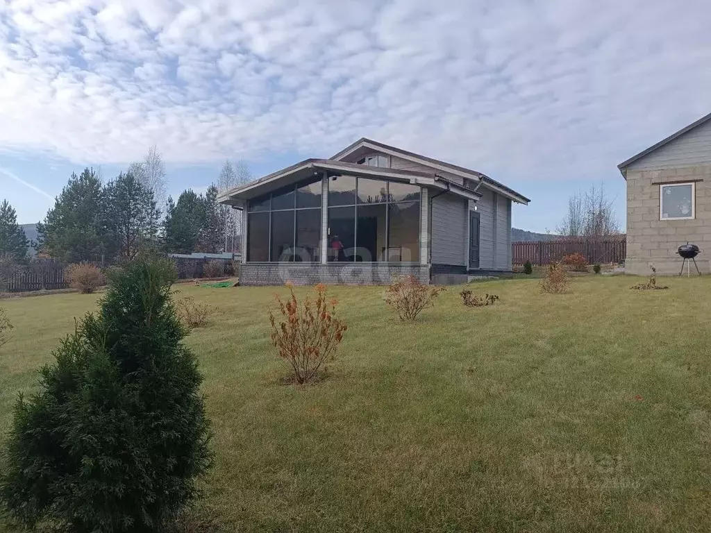 Дом в Красноярский край, Дивногорск городской округ, пос. Манский ул. ... - Фото 1