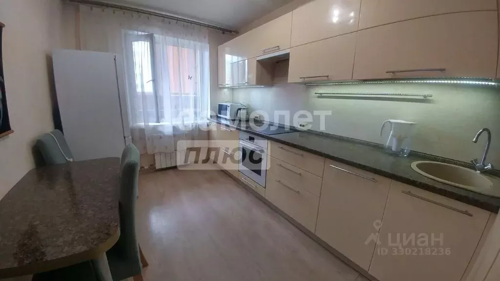 1-к кв. Свердловская область, Екатеринбург ул. Учителей, 10 (38.8 м) - Фото 1