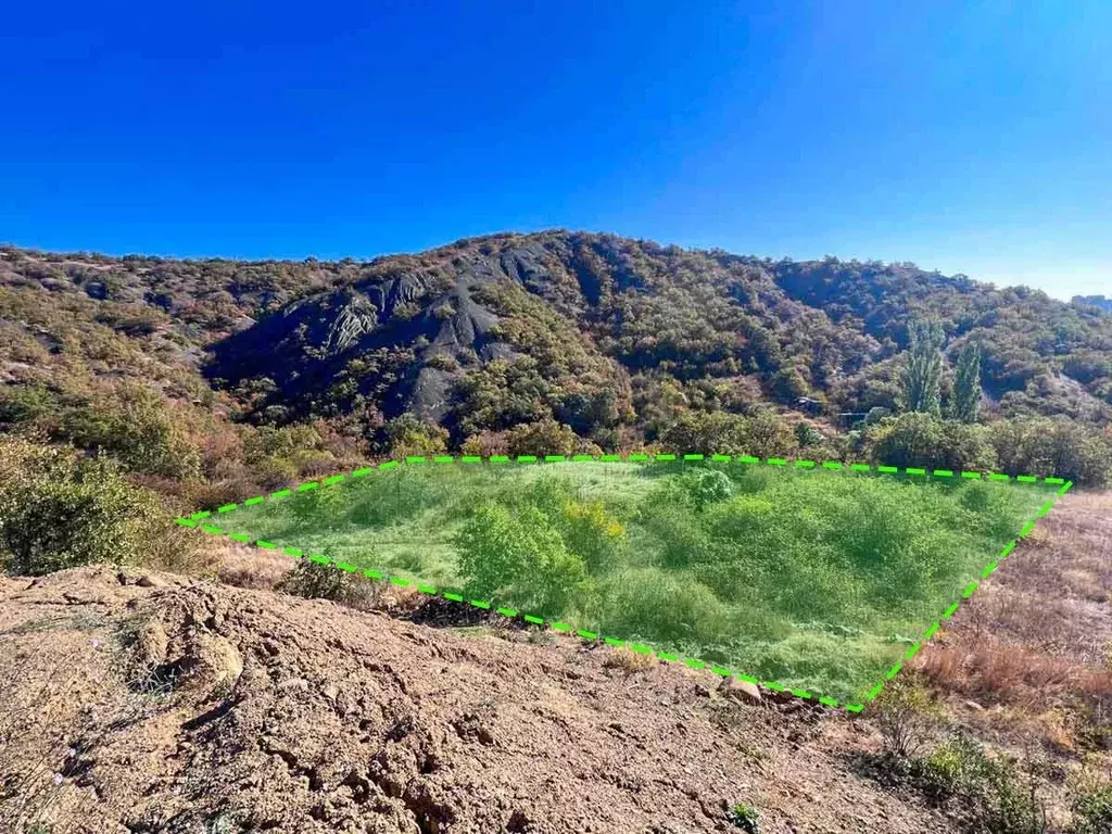 Участок в Крым, Алушта муниципальный округ, с. Изобильное  (15.0 сот.) - Фото 1