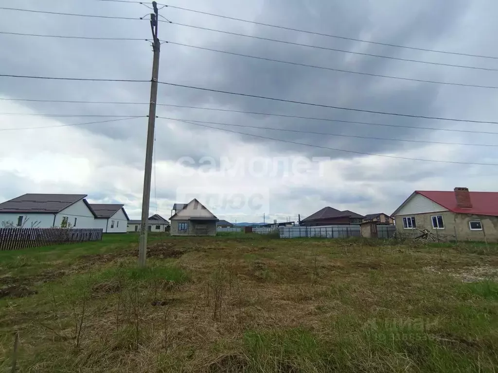 Участок в Краснодарский край, Абинск ул. Спортивная (5.89 сот.) - Фото 1