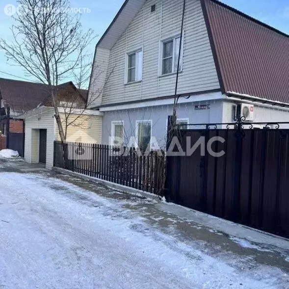 Дом в Ангарск, микрорайон Байкальск, Летняя улица, 19 (200 м) - Фото 1