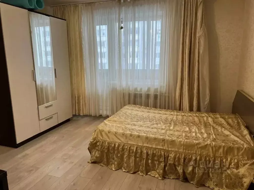 1-к кв. Самарская область, Тольятти Комсомольская ул., 82 (44.0 м) - Фото 0