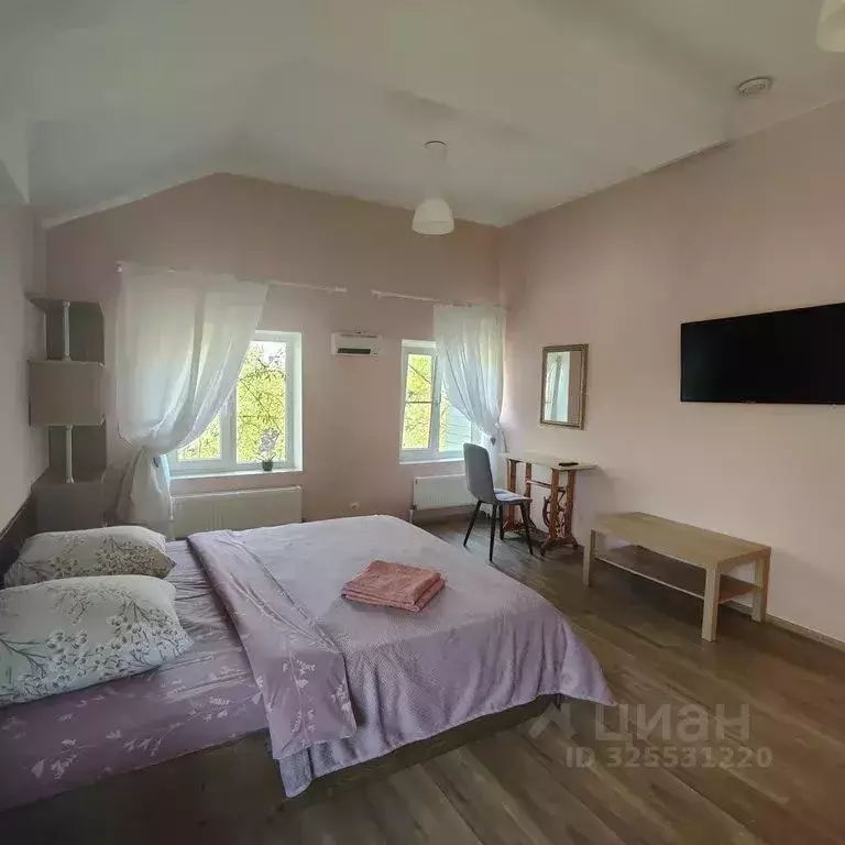 Дом в Владимирская область, Владимир ул. 8 Марта, 24 (250 м) - Фото 1