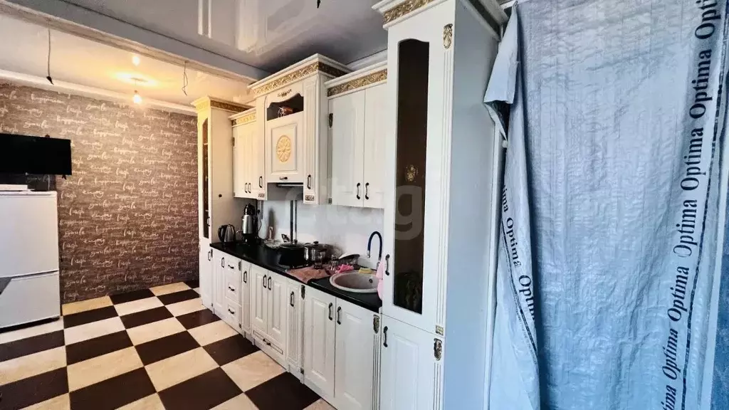 2-к кв. Крым, Судак пер. Серный, 12А (73.9 м) - Фото 1