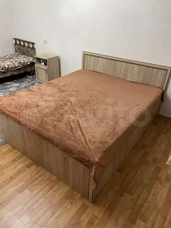 1-к. квартира, 42 м, 1/9 эт. - Фото 0