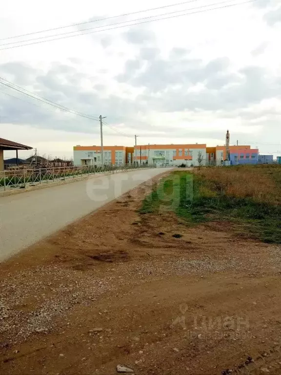 Участок в Крым, Белогорский район, Зуя пгт ул. Кунеш, 1 (6.0 сот.) - Фото 1