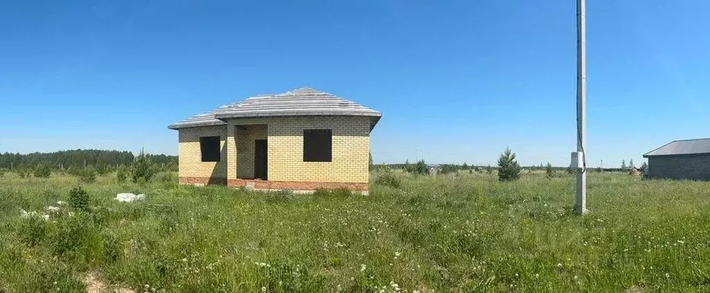 Дом в Татарстан, Высокогорский район, Березкинское с/пос, с. Инся  ... - Фото 1