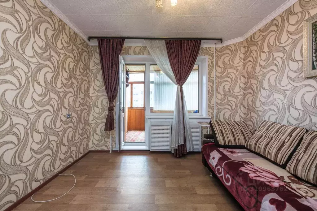 2-к кв. Новосибирская область, Новосибирск ул. Курчатова, 37/2 (52.8 ... - Фото 1
