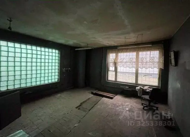 Производственное помещение в Ленинградская область, Гатчина ул. ... - Фото 1