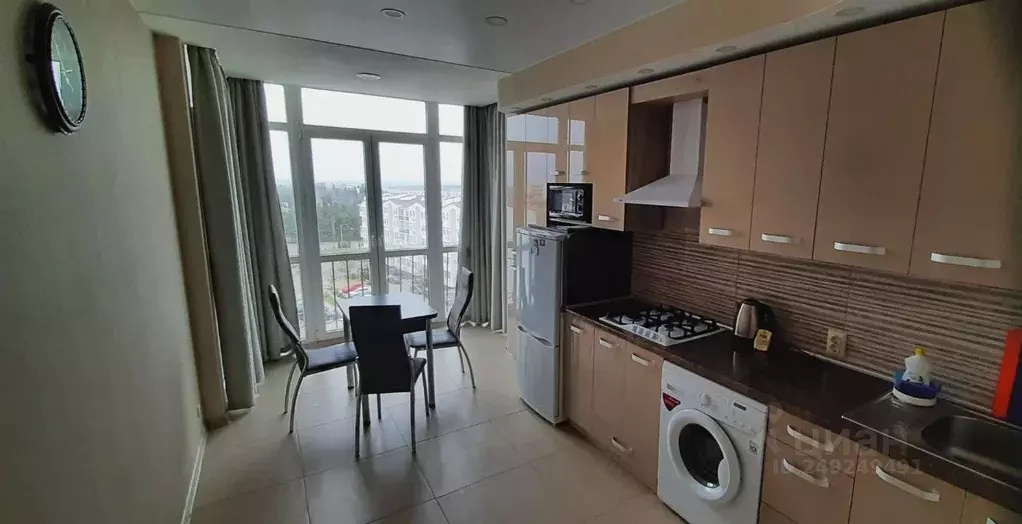 2-к кв. Севастополь ул. Челнокова, 12/6 (55.0 м) - Фото 0