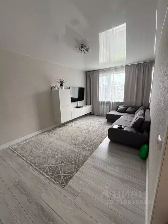 Квартира, 3 комнаты, 61.7 м - Фото 0
