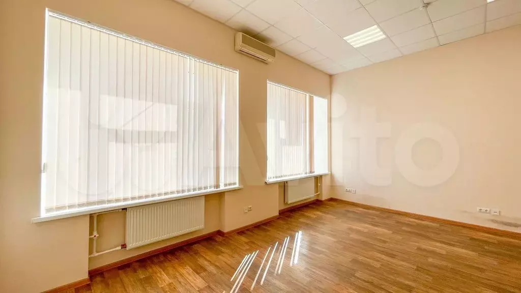 Офисный блок 139,9 м2 - Фото 1