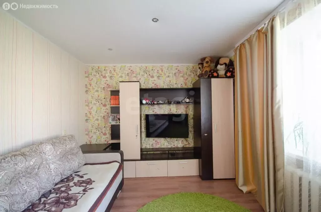 2-комнатная квартира: Ялуторовск, улица Свободы, 239 (40 м) - Фото 1