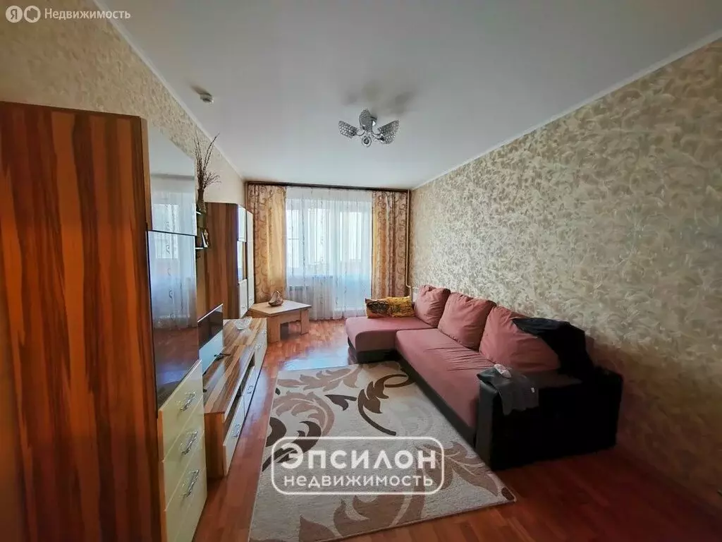 3-комнатная квартира: Курск, проспект Вячеслава Клыкова, 75 (84.83 м) - Фото 1