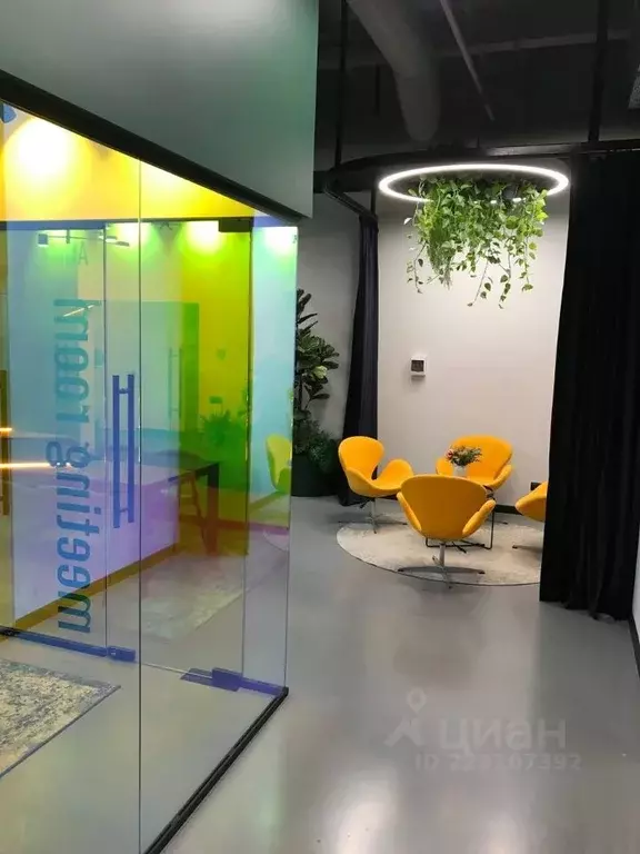 Офис в Санкт-Петербург Мебельная ул., 12к1 (18 м) - Фото 0