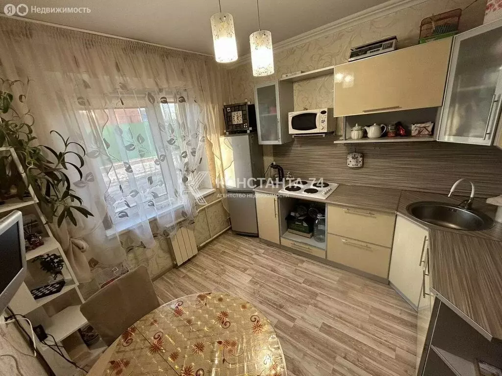 1-комнатная квартира: Челябинск, Омская улица, 12 (41 м) - Фото 0