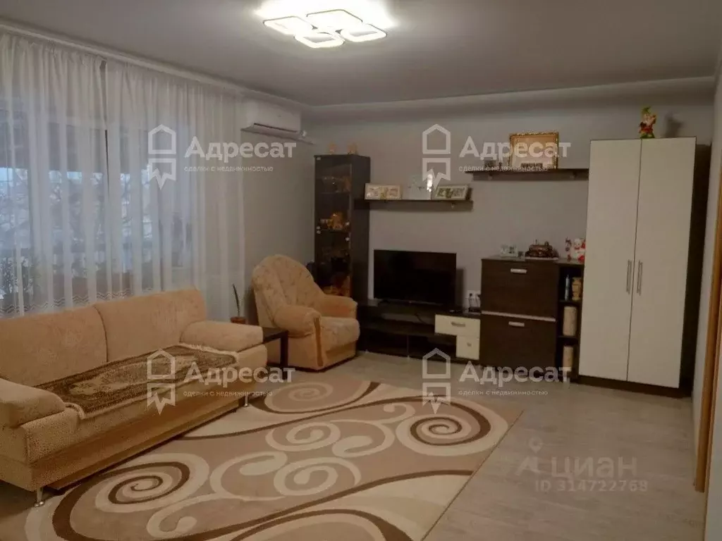 Дом в Волгоградская область, Волгоград ул. Гастелло (80 м) - Фото 1