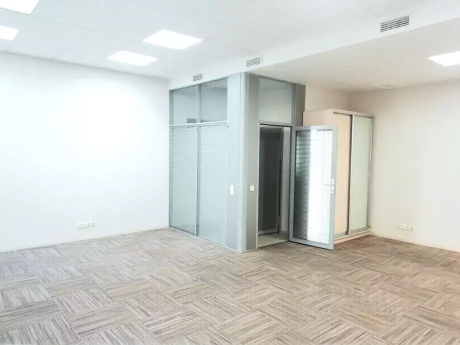 Офис в Санкт-Петербург Лахтинская ул., 4 (48 м) - Фото 2