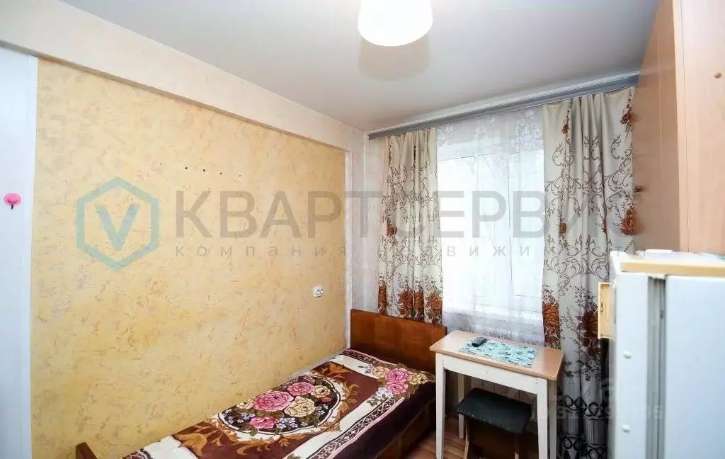 Комната Омская область, Омск 3-й мкр, ул. Путилова, 11 (11.3 м) - Фото 1