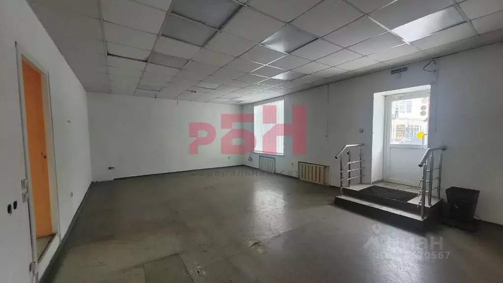 Помещение свободного назначения в Омская область, Омск ул. Серова, 28 ... - Фото 0