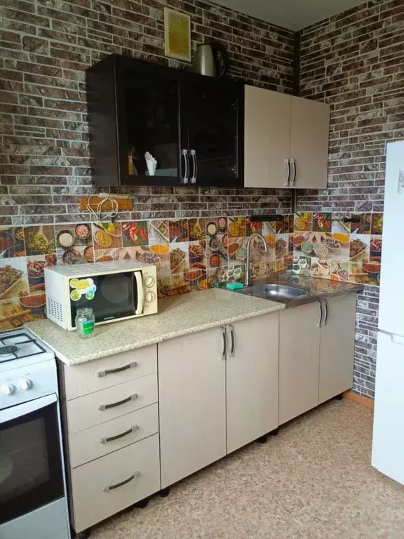 1-к. квартира, 32 м, 3/3 эт. - Фото 0