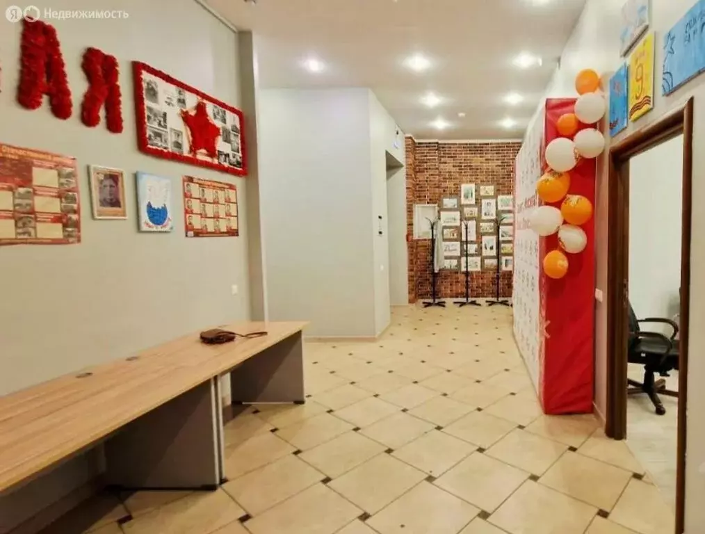 Офис (180 м) - Фото 1