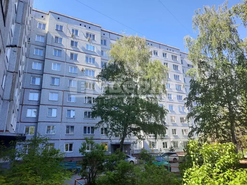 3-к кв. Омская область, Омск ул. 70 лет Октября, 8 (62.5 м) - Фото 0