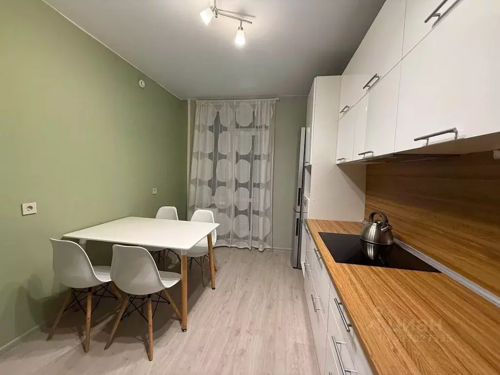 3-к кв. Санкт-Петербург Малая Митрофаньевская ул., 8к1 (82.0 м) - Фото 1