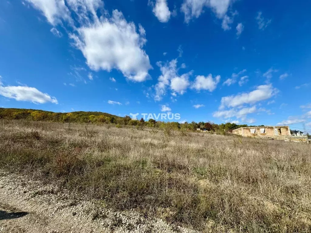 Участок в Крым, Симферопольский район, Добровское с/пос, с. ... - Фото 2